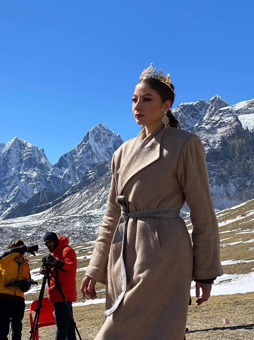 The Mount Everest Fashion Runway4