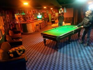 Irish pub